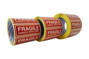 200 Fragile uzlīmes Handle with care uzlīmes 90x35 mm 200 Fragile uzlīmes Handle with care uzlīmes 90x35 mm